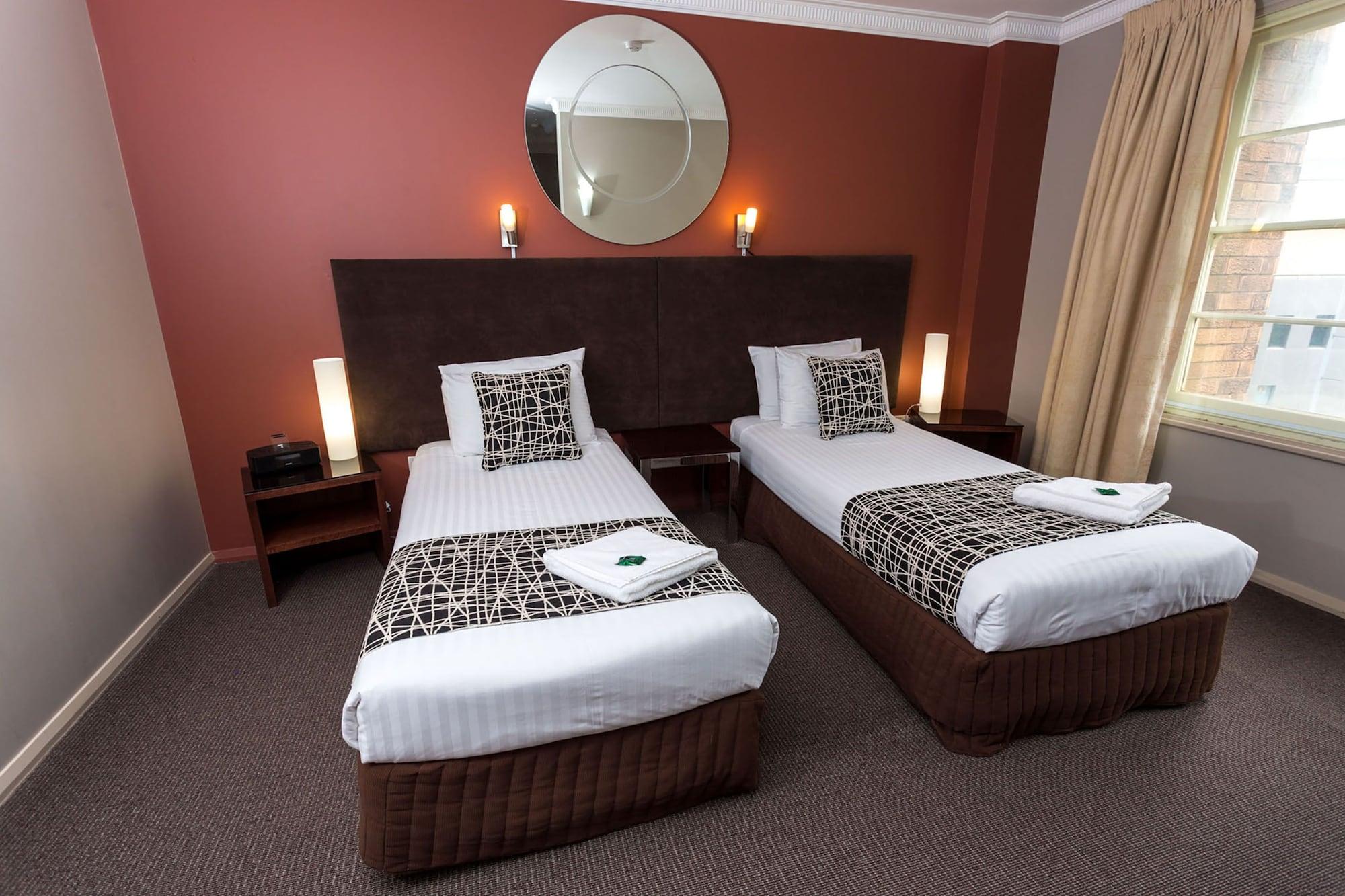 Clarendon Hotel Ньюкасл Экстерьер фото