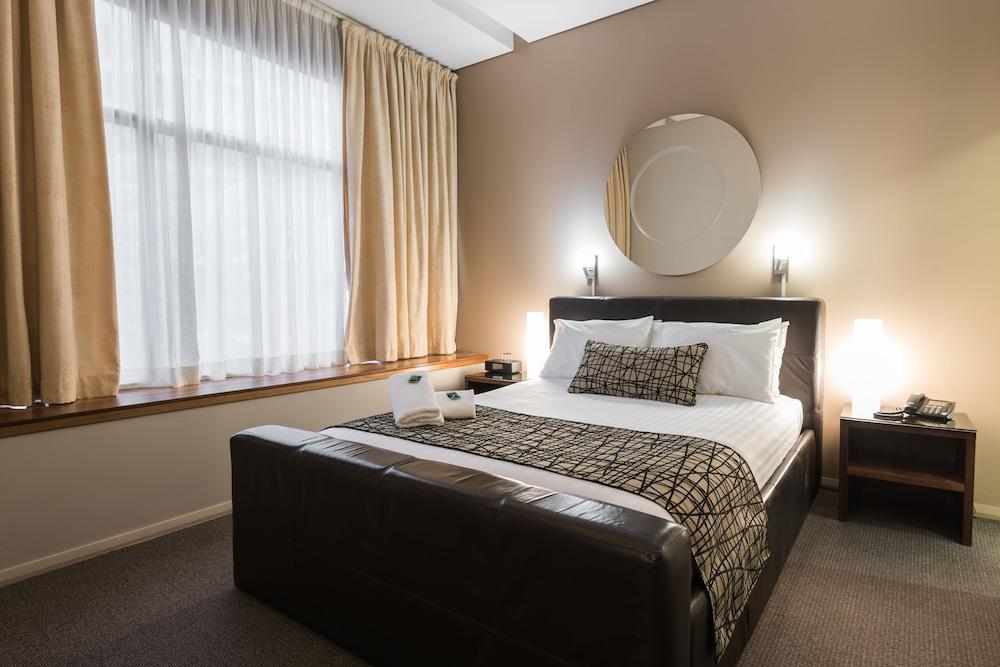 Clarendon Hotel Ньюкасл Экстерьер фото